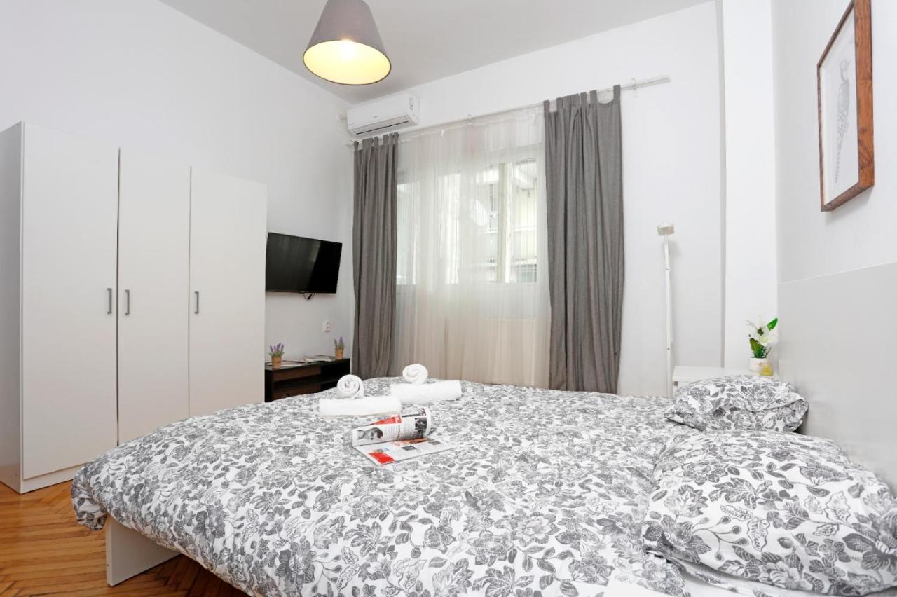 Lovely Apartment With 2 Bedrooms Bucureşti Eksteriør bilde